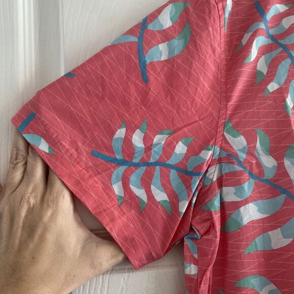 Cloud9 Button Up Shirt Casual Short Sleeve Size Medium Pink Vacation Travel - Picture 4 of 7